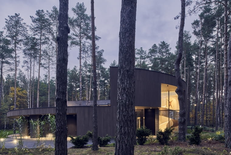 Circle Wood House. Proj. Mobius Architekci Circle Wood House. Proj. Mobius Architekci