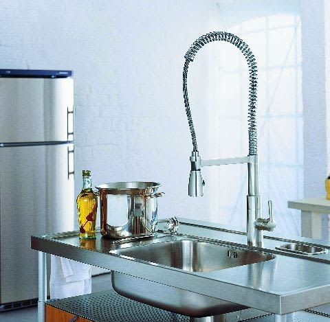 Wygodna bateria "profesjonalna" z wysoką wyciąganą wylewką