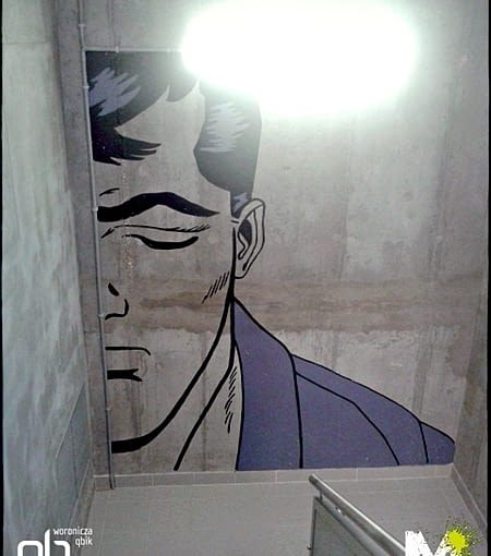 Klatka schodowa Woronicza Qbik; proj. Muralist mural, street art, mural we wnętrzach
