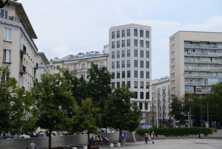 Plac Politechniki 4 w Warszawie. Proj. WXCA Plac Politechniki 4 w Warszawie. Proj. WXCA