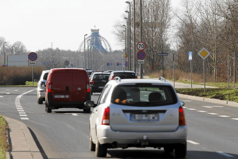 29.03.2014 Torun . Budowa kosciola pw. Najswietszej Maryi Panny Gwiazdy Nowej Ewangelizacji i Blogoslawionego Jana Pawla II . Inwestorem swiatyni jest fundacja Lux Veritatis zwiazana z Radiem Maryja . Fot. Mikolaj Kuras / Agencja Gazeta DLOTO strony lokalne GW - Toruń SLOWA KLUCZOWE: kosciol ZDJĘCIE DO WKŁADKI: DLOTO strony lokalne GW - Toruń