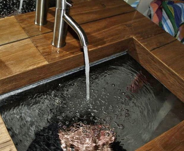 Transparentna umywalka od LAGO umywalka, design, łazienka