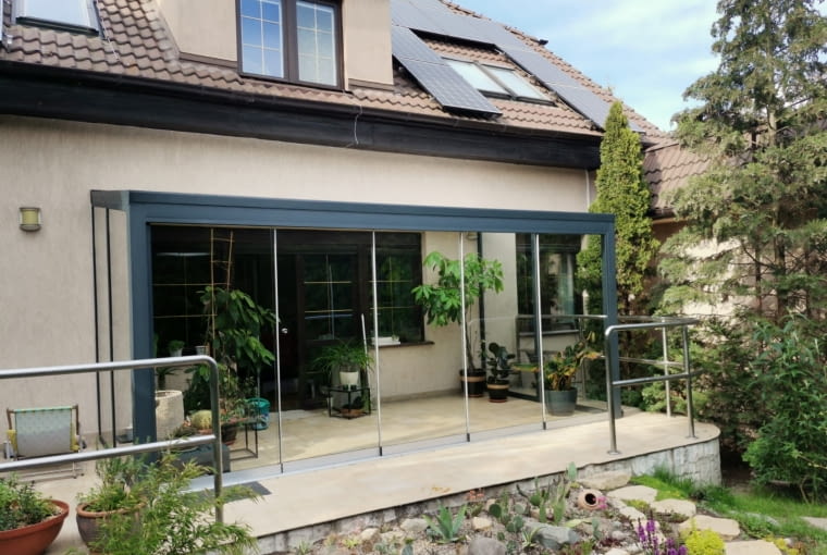 Greenline z drzwiami przesuwnymi Greenline z drzwiami przesuwnymi