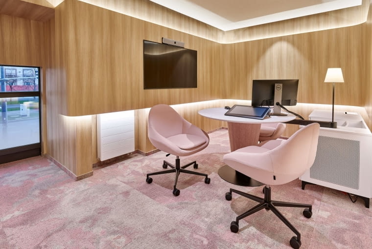 Nowy oddział Alior Banku w Warszawie. Proj. Robert Majkut Design Nowy oddział Alior Banku w Warszawie. Proj. Robert Majkut Design