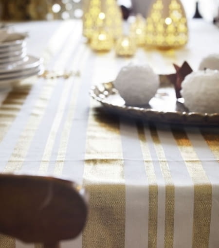 Święta w IKEA: VINTERFINT obrus (240x145 cm). Cena: 69,99 zł. Ikea, święta, boże narodzenie, nowości, świąteczne dodatki