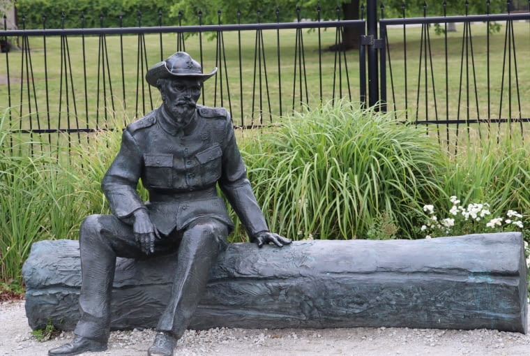 Ławeczka Kozielwskiego Ławeczka Kozielwskiego