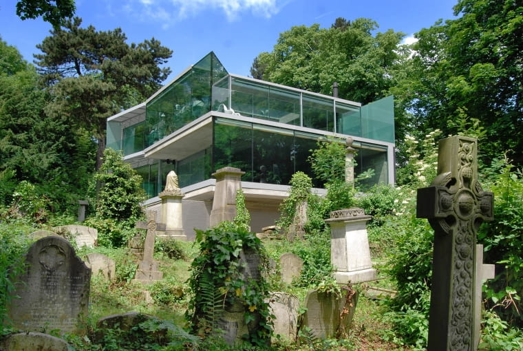 House in Highgate Cemetery autorstwa Eldridge Smerin riba, architektura