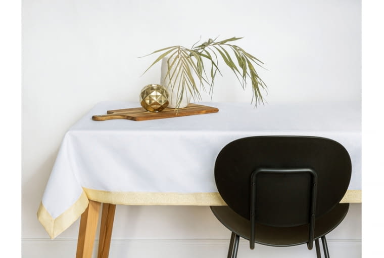 Obrus CADRE BIAŁO-ZŁOTY 110x160 cm_49,90zł