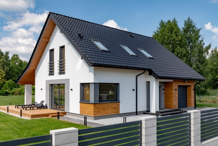 Dachówka betonowa Braas Teviva, kolor czarny Dachówka betonowa Braas Teviva, kolor czarny