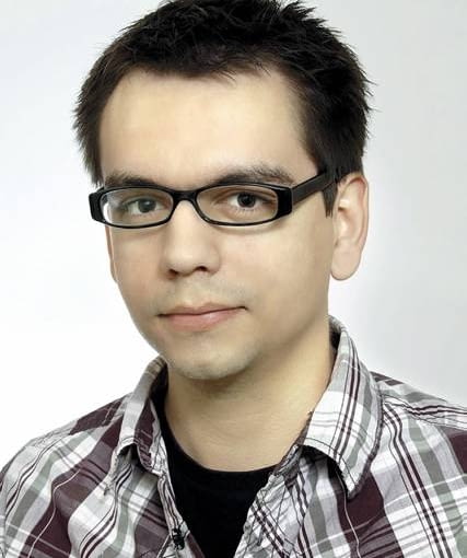 Architekt Grzegorz Syrek, Jest współautorem wielu projektów domów jednorodzinnych i budynków handlowo-usługowych. - "Główną ideą, którą kieruję się w czasie procesu projektowego, jest dążenie do uzyskania takiego efektu, by projektowany dom nie tylko dobrze wpisywał się w otoczenie, ale też realizował wszystkie potrzeby inwestorów".