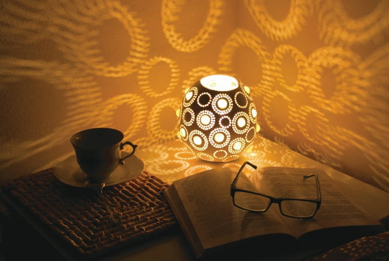 Lampa z tykwy Lampa z tykwy