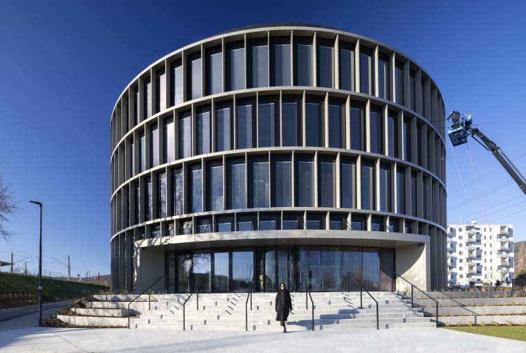 Nowa siedziba Innovatrics w Bratysławie. Proj. A.M. architects