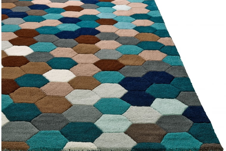 BoConcept: dywan Kaleidoscope ze 100% wełny. Wymiary 170 x 240 cm. Przeceniony z 2 349 zł na 1 997 zł. BoConcept, produkty, zakupy, akcesoria