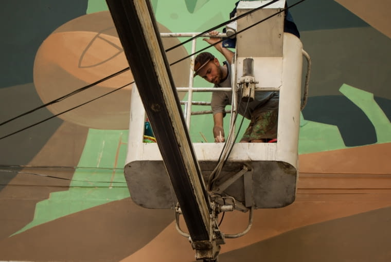 Mural Mots w Tiranie. Mural Mots w Tiranie.