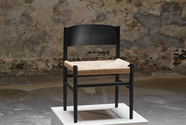 Mater Jak dopasować krzesła do stołu w jadalni?