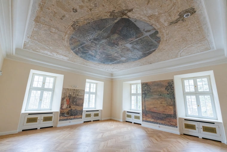 Wnętrza pałacu w Bukowcu po rewitalizacji Wnętrza pałacu w Bukowcu po rewitalizacji