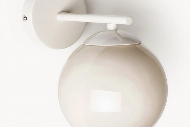 Kinkiet Atlanta, metal i szkło, 22 x 23 cm, 339,90 zł, westwing.pl Kinkiet Atlanta, metal i szkło, 22 x 23 cm, 339,90 zł, westwing.pl