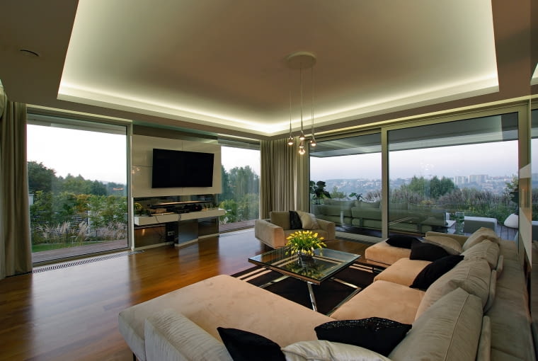 Dom z dziedzińcem w Starachowicach. Proj. MAG Architekci Marcin Grzyb Dom z dziedzińcem w Starachowicach. Proj. MAG Architekci Marcin Grzyb; Włodzimierz Sidorczuk