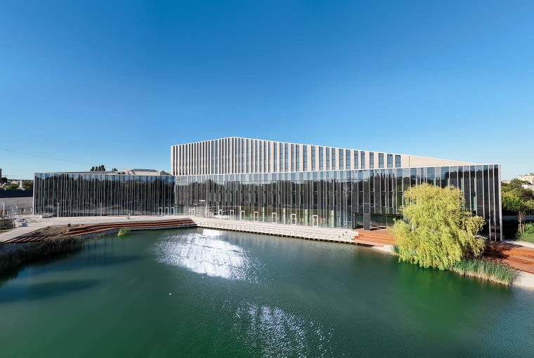 Nowa Akademia Muzyczna w Bydgoszczy. Proj. plus3 architekci