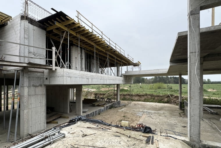 Rezydencja z Atrium - budowa. Proj. Exterio