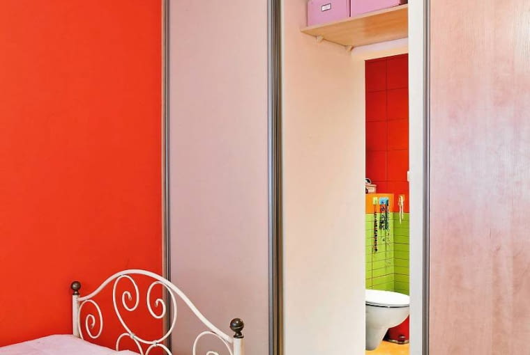 UWAGA ! PONOWNA PUBLIKACJA WYLACZNIE ZA ZGODA WLASCICIELI KRAKOW , MIESZKANIE , WNETRZA , POKOJ - SYPIALNIA PROJEKT WNETRZA JOANNA LENYK STYLIZACJA I FOT. MONIKA FILIPIUK - OBALEK PUBLIKACJA CZTERY KATY NR 9 (251) - 9 2012 SLOWA KLUCZOWE: WNETRZE POKOJ SYPIALNIA ZDJĘCIE DO WKŁADKI: PUBLIKACJA CZTERY KATY NR 9 (251) - CZASOPISMA