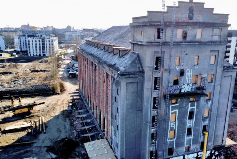 Elewator we Wrocławiu w marcu 20026 roku