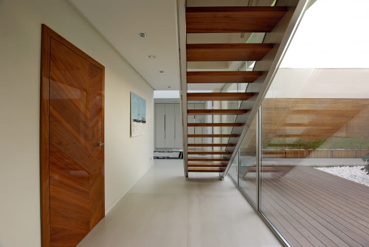 Dom z dziedzińcem w Starachowicach. Proj. MAG Architekci Marcin Grzyb Dom z dziedzińcem w Starachowicach. Proj. MAG Architekci Marcin Grzyb; Włodzimierz Sidorczuk