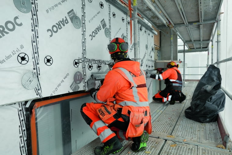 Do poprawy bilansu energetycznego budynku przyczynia się m.in. właściwe ocieplenie ścian zewnętrznych Do poprawy bilansu energetycznego budynku przyczynia się m.in. właściwe ocieplenie ścian zewnętrznych