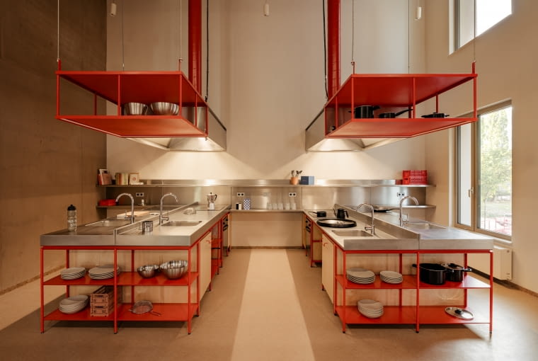 Dom Studenta nr 7 „Sulimy” Uniwersytetu Warszawskiego - laureat konkursu Lider Dostępności w kategorii "Obiekt mieszkalny/hotelowy" Dom Studenta nr 7 „Sulimy” Uniwersytetu Warszawskiego - laureat konkursu Lider Dostępności w kategorii "Obiekt mieszkalny/hotelowy"