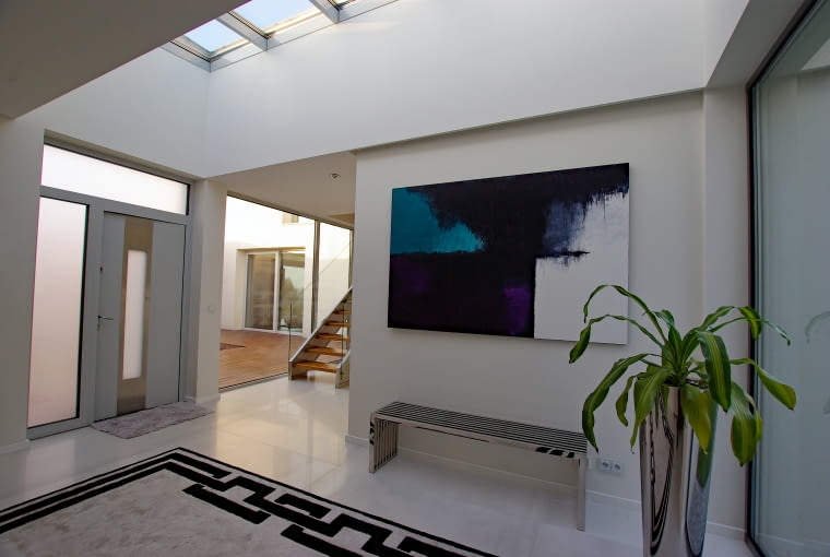 Dom z dziedzińcem w Starachowicach. Proj. MAG Architekci Marcin Grzyb Dom z dziedzińcem w Starachowicach. Proj. MAG Architekci Marcin Grzyb; Włodzimierz Sidorczuk