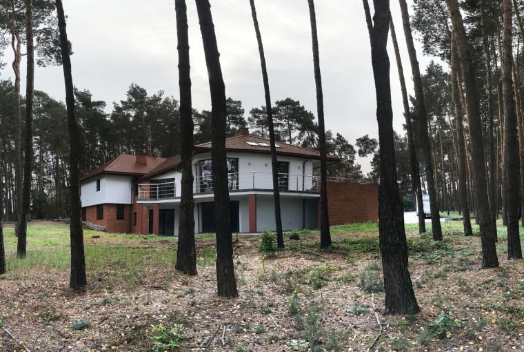 Dom przed przebudową Dom przed przebudową