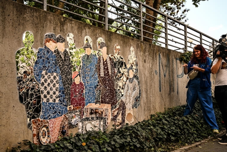 Mozaika "Przybyli" w Szczecinie