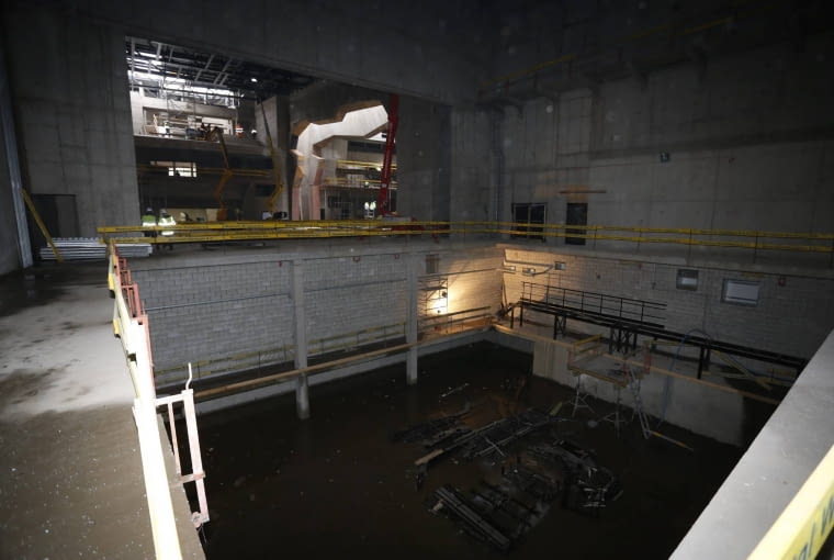 12.01.2015 Torun . Budowa Centrum Kulturalno - Kongresowego na Jordankach . Fot. Mikolaj Kuras / Agencja Gazeta DLOTO strony lokalne GW - Toruń SLOWA KLUCZOWE: jordanki sala sala koncertowa ZDJĘCIE DO WKŁADKI: DLOTO strony lokalne GW - Toruń