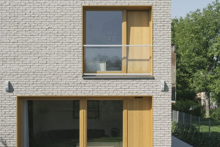 Jednorodzinny dom w Warszawie o powierzchni 265 mkw. Projekt: MFRMGR ARCHITEKCI: Marta Frejda, Michał Gratkowski, Waldemar Nowicki, Jarosław Urbański