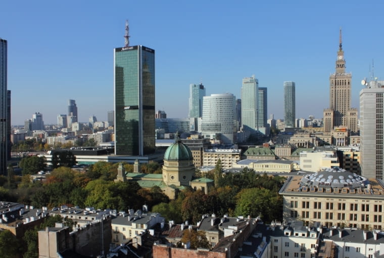 Panorama Warszawy Panorama Warszawy z budynkiem Cosmopolitan przy Twardej