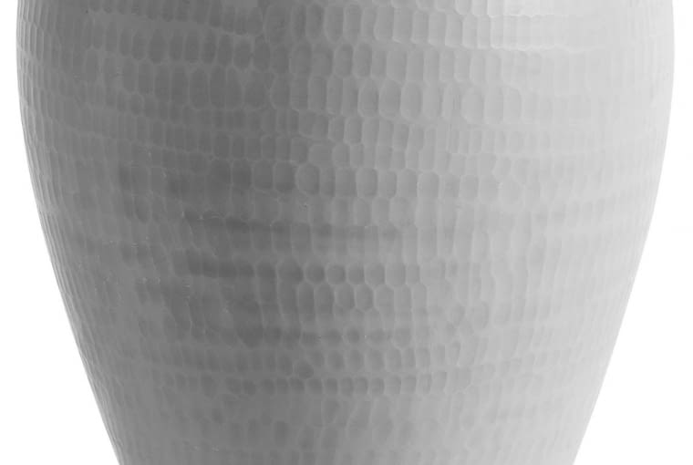 W stylu tego wnętrza: Wazon Cuba, boconcept.com/pl, 859 zł Wazon Cuba, boconcept.com/pl, 859 zł