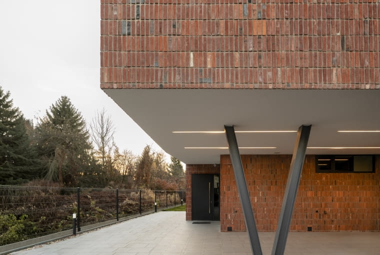 Skinny House w Warszawie. Proj. PAWEL LIS ARCHITEKCI Skinny House w Warszawie. Proj. PAWEL LIS ARCHITEKCI