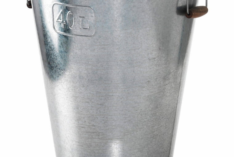 Pasuje tu także... osłonka na donicę, metal, wys. 48 cm -- 79,99 zł, IKEA. Pasuje tu także... osłonka na donicę, metal, wys. 48 cm -- 79,99 zł, IKEA.