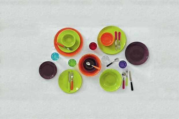 Talerze od 4,99 do 11,99 zł; Miski od 6,99 zł do 17,99 zł; Szklanka: 3,49 zł; Sztućce od 1,99 zł/szt F&F Home, jesień 2013, zima 2013, dodatki i akcesoria, dodatki wnętrza