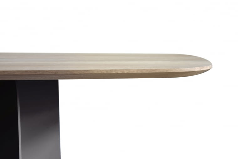 Stół Roots - Nelson de Araújo dla nobonobo Stół Roots - Nelson de Araújo dla nobonobo