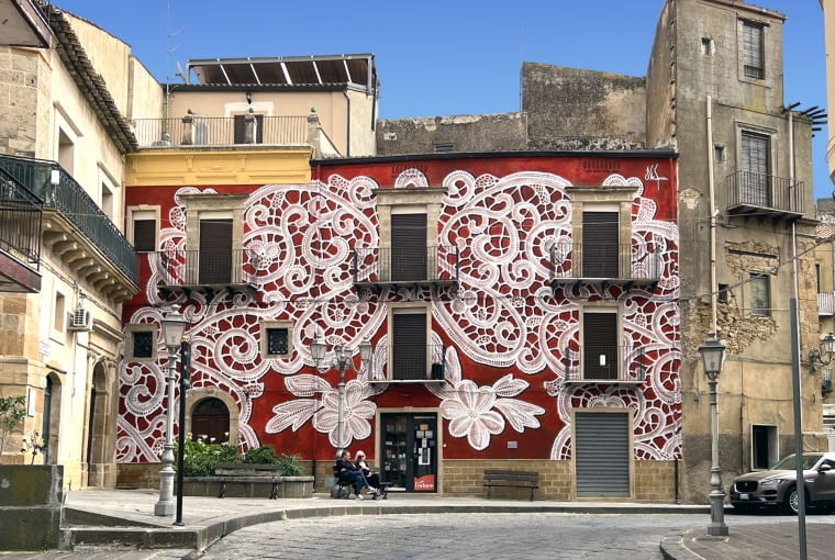 Mural NeSpoon w Mirabella Imbaccari (Sycylia)