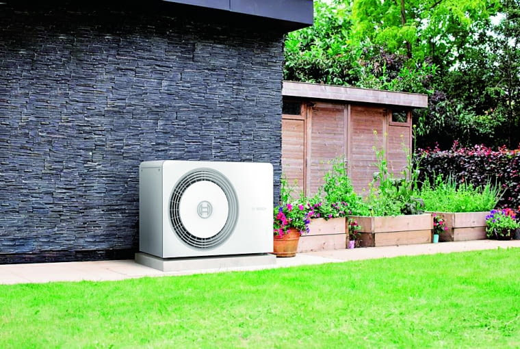 W tej pompie powietrznej zastosowano przyjazny dla środowiska czynnik chłodniczy R290 (propan), który wyróżnia się wyjątkowo niskim potencjałem tworzenia efektu cieplarnianego W tej pompie powietrznej zastosowano przyjazny dla środowiska czynnik chłodniczy R290 (propan), który wyróżnia się wyjątkowo niskim potencjałem tworzenia efektu cieplarnianego