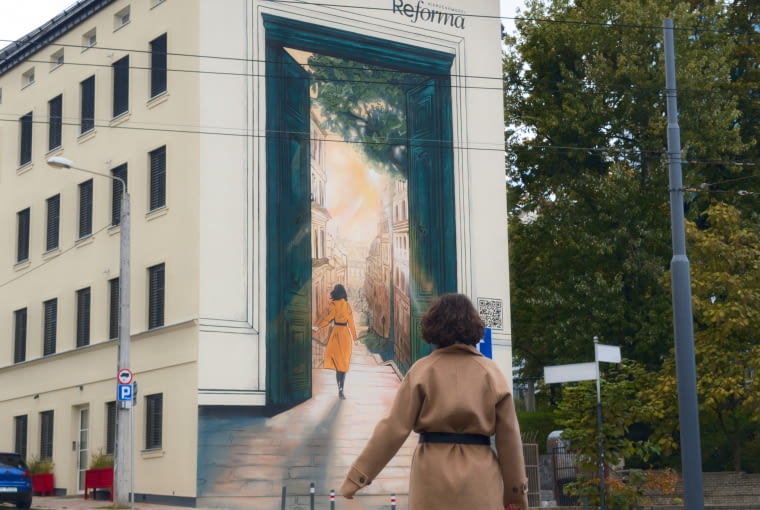 Mural przy ul. Niedziałkowskiego 1 w Poznaniu Mural przy ul. Niedziałkowskiego 1 w Poznaniu