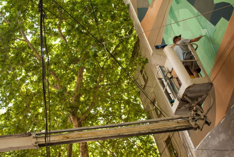 Mural Mots w Tiranie. Mural Mots w Tiranie.