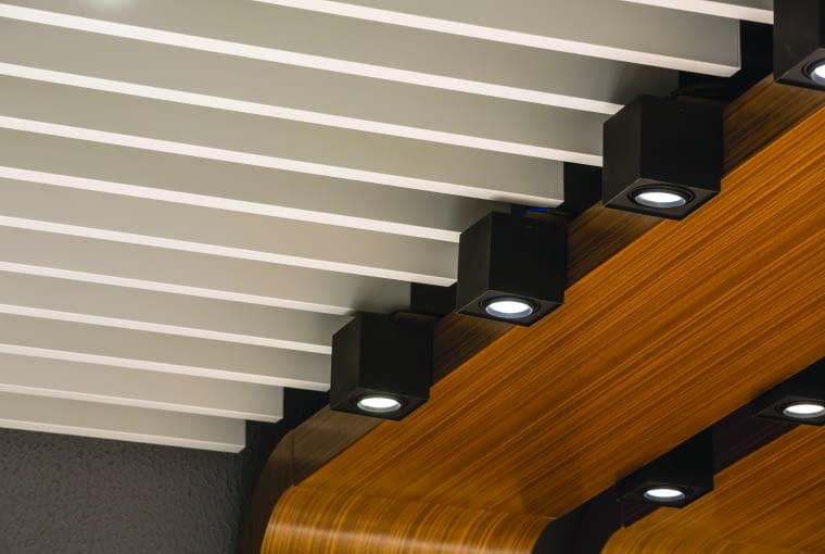 Technologie montażu sufitów podwieszanych są dobrze dopracowane i dość łatwe