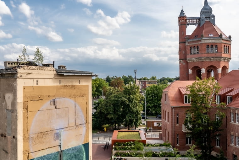Mural Aura w inwestycji Sudea we Wrocławiu Mural Aura w inwestycji Sudea we Wrocławiu