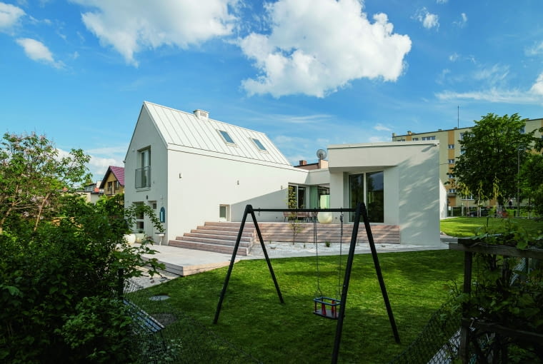 DOM W MIEŚCIE NA MAZURACH