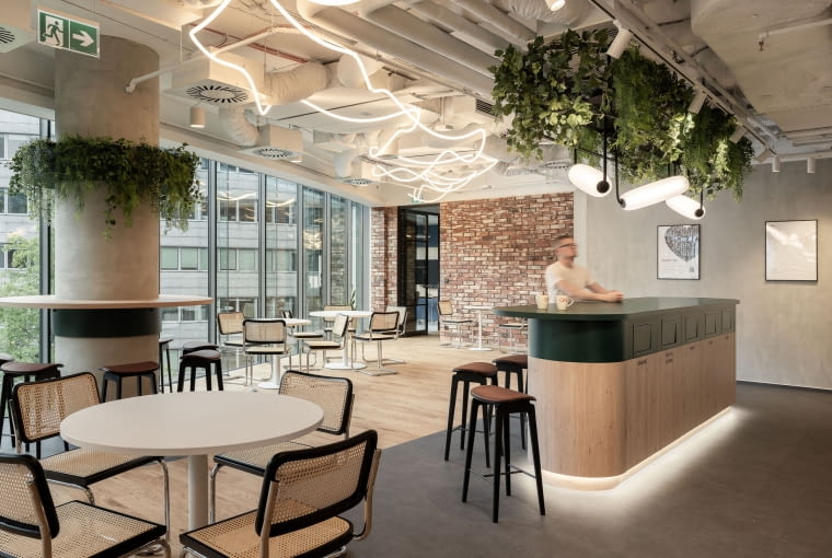 Biuro GN Polska. Proj. BIT CREATIVE