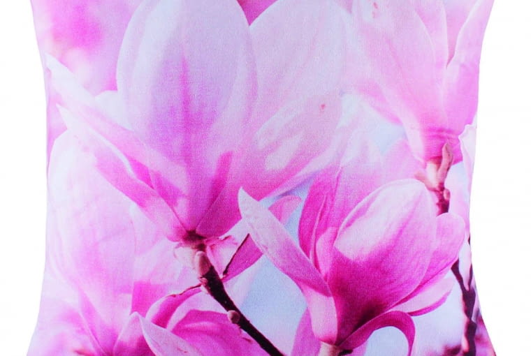 Poszewka magnolia (45×45 cm), poliester, ok. 20 zł, Home&You.