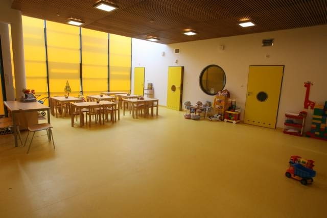 27.10.2006 , WARSZAWA , UL. KORZONA 2 , OTWARCIE PRZEDSZKOLA IM. KROLA MACIUSIA I , PRZEDSZKOLE